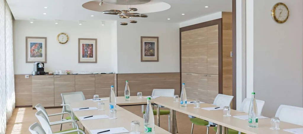Hôtel continental, salle de conférence